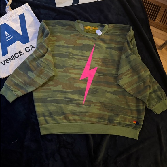 - NWT Aviator Nation Bolt Canp Crew Extra Large + Tote bag - Picture 2 of 7